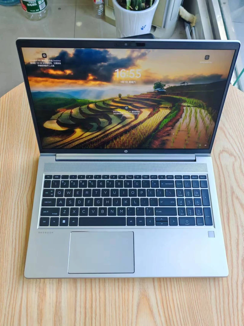 99新 HP/惠普 Probook 450 G10战6615.6轻薄本银色