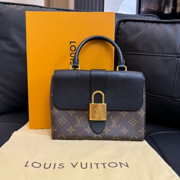 95新 LouisVuitton/路易威登 LV黑色锁头BB