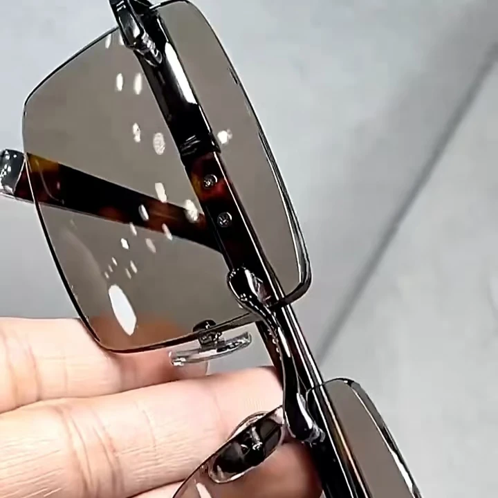 东海水晶石老花眼镜浅茶色无边框耐刮耐磨高档百搭抗疲劳石头眼镜