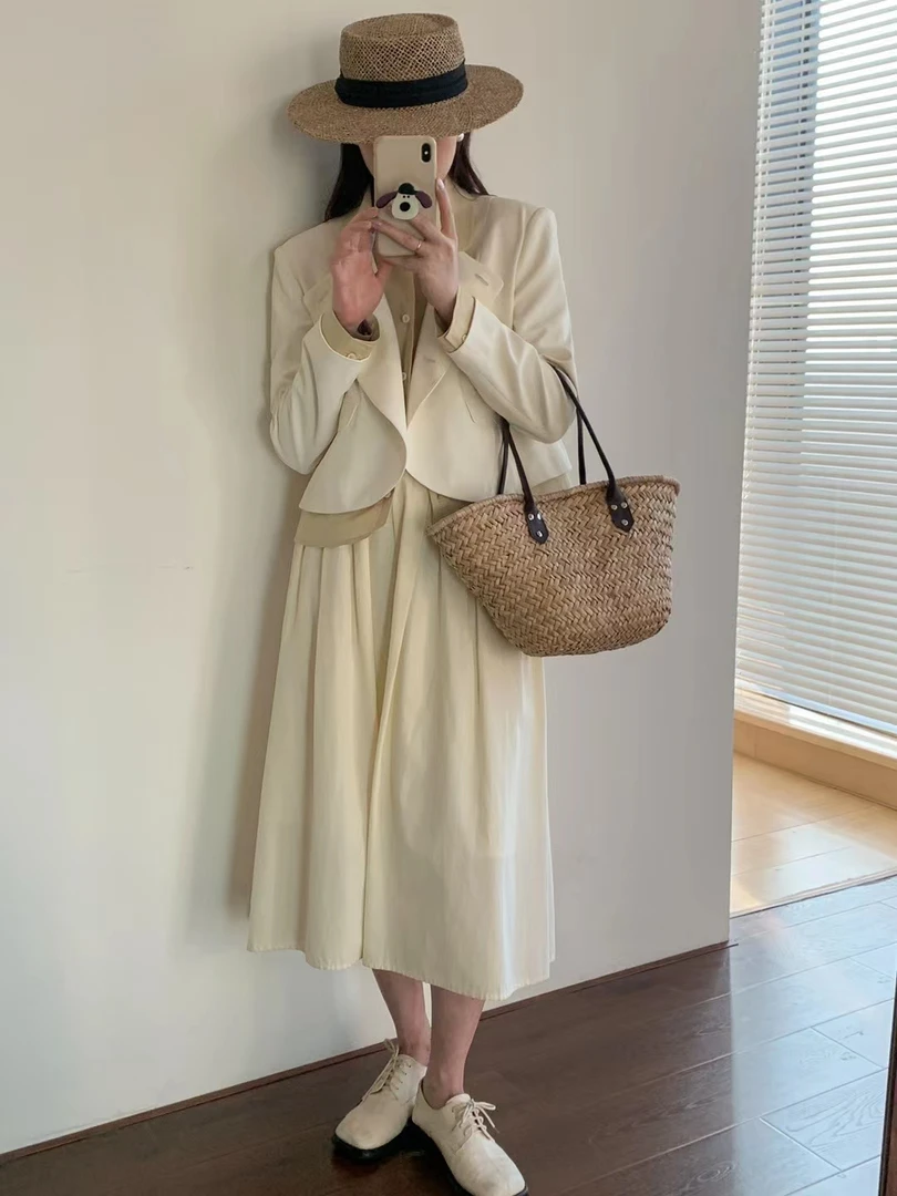 假两件气质款外套