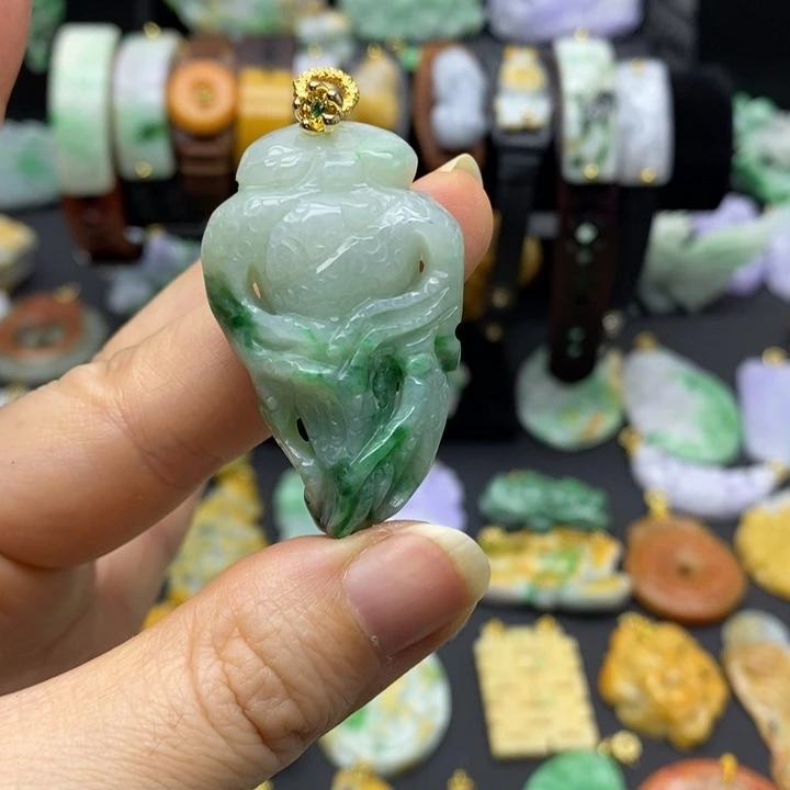 【闪购商品】翡翠颈饰未镶嵌翡翠