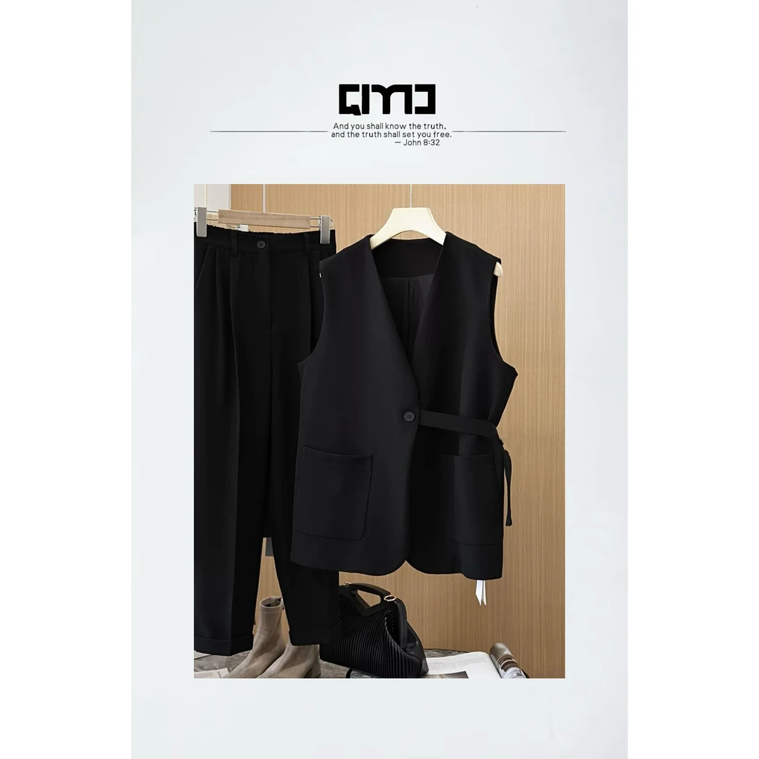 QIMO启茉（A599474#侧扣带西装马甲）黑色