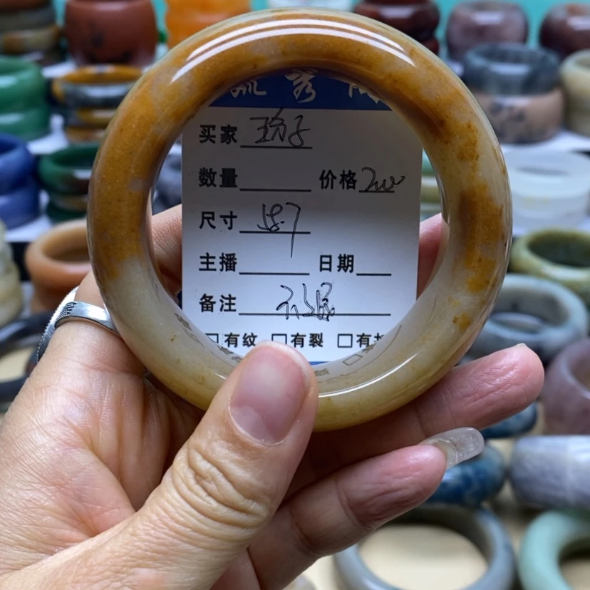 【闪购商品】石英质玉手镯未镶嵌玢*