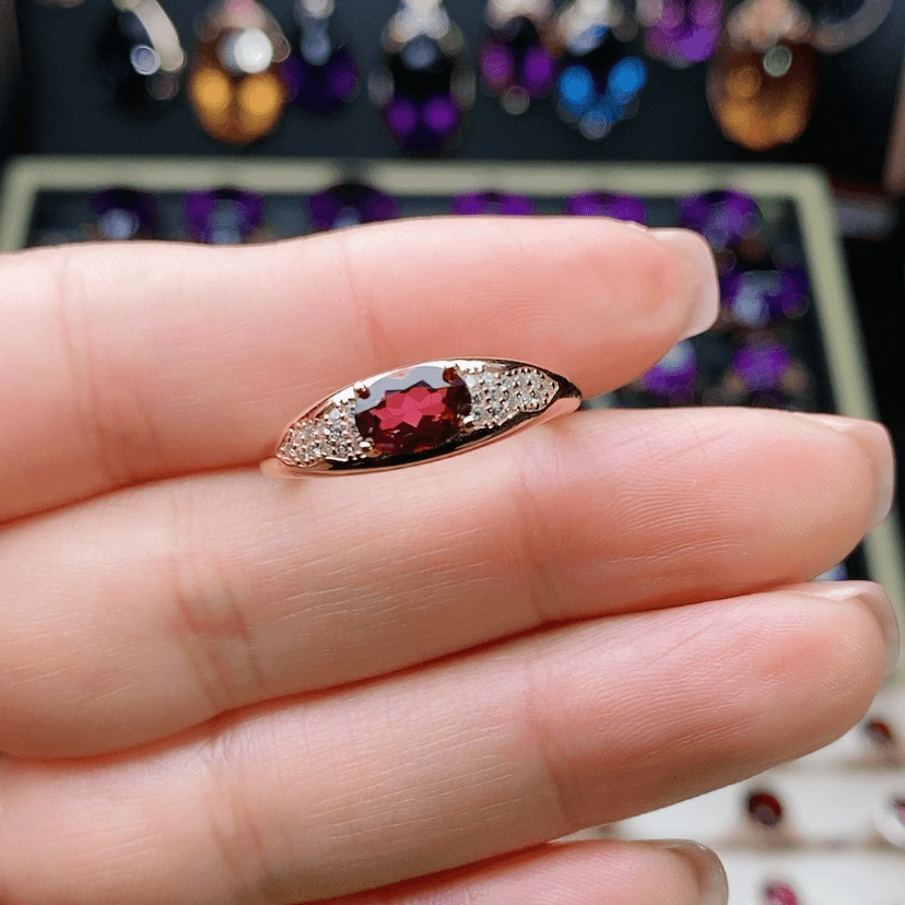 【闪购商品】石榴石戒指银S925镶嵌