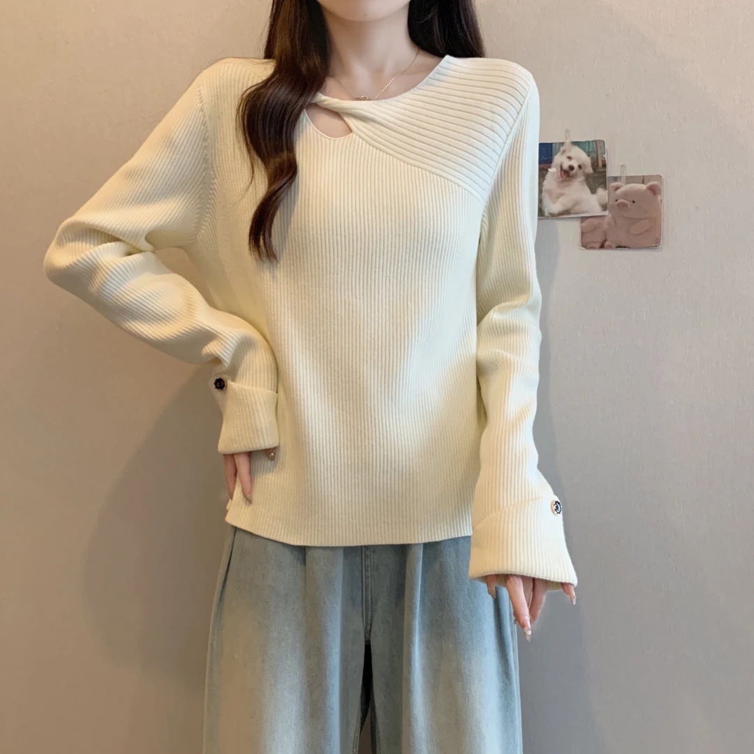 2025秋季新款胖妹妹镂空设计感打底针织衫女大码显瘦遮肉别致毛衣