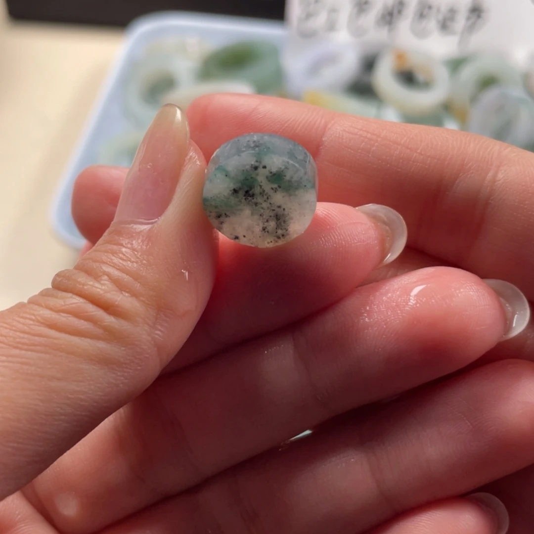 【闪购商品】定制翡翠戒指未镶嵌一*ぃ