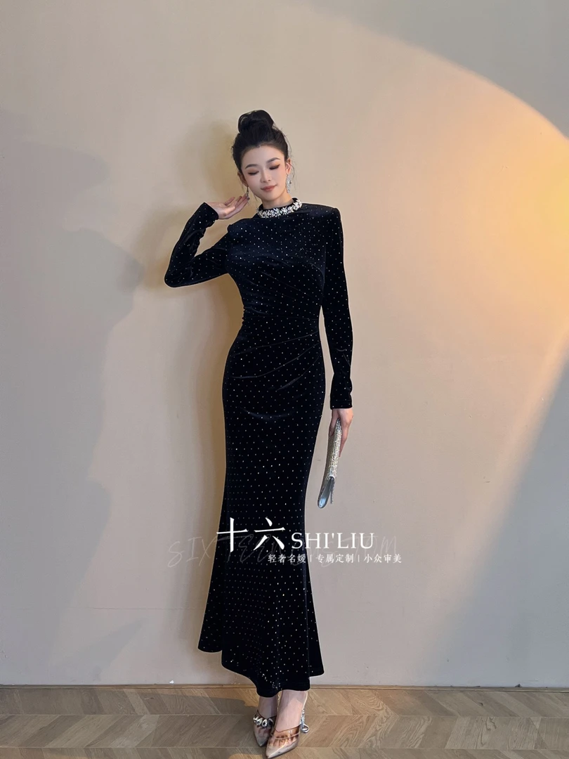 【十六原创】丝绒轻奢重工烫钻时尚连衣裙显瘦气质21621