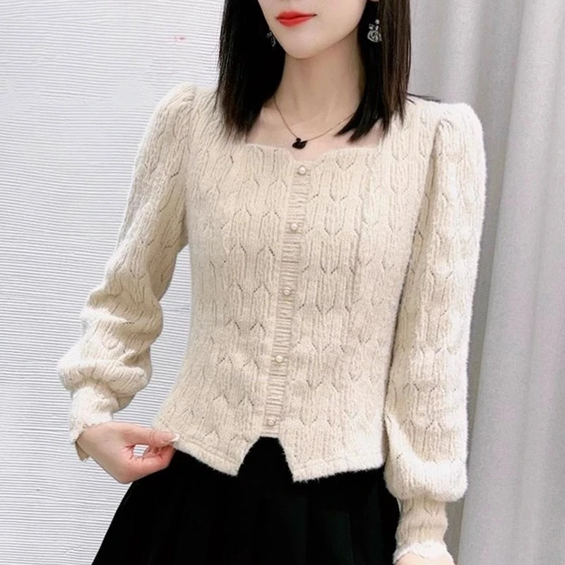 XUDUOMI/许多米方领女春秋2024新款设计感气质减龄百搭短上衣