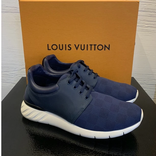 99新 LouisVuitton/路易威登 藏蓝色棋盘格满印 布面运动鞋 42码