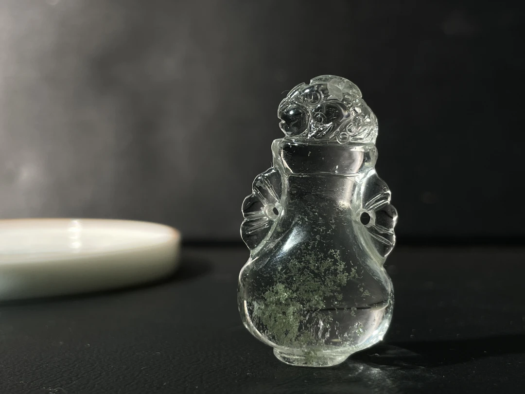 FL天然绿幽灵水晶吊坠手工雕刻8.4g33.4x18.2x12mm