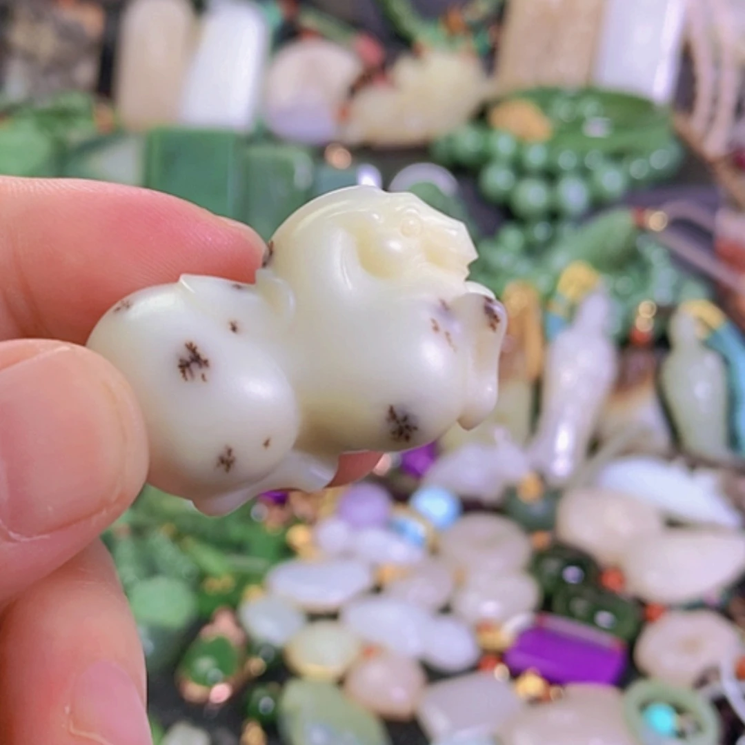 【闪购商品】和田玉（糖玉）颈饰未镶嵌五花马