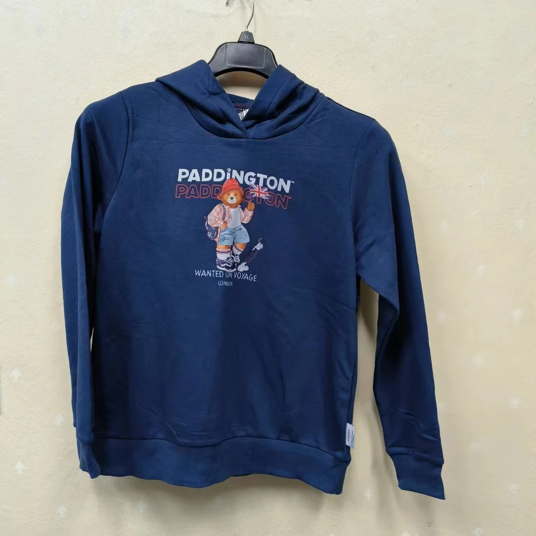 P396    连帽小熊印花卫衣