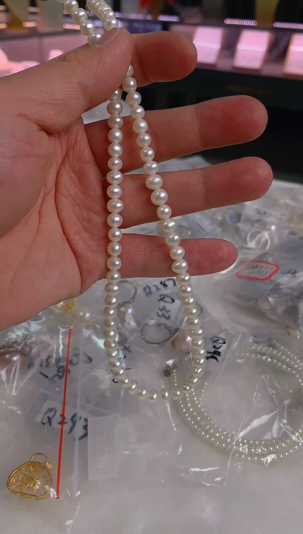 【闪购商品】淡水珍珠颈饰未镶嵌Q239