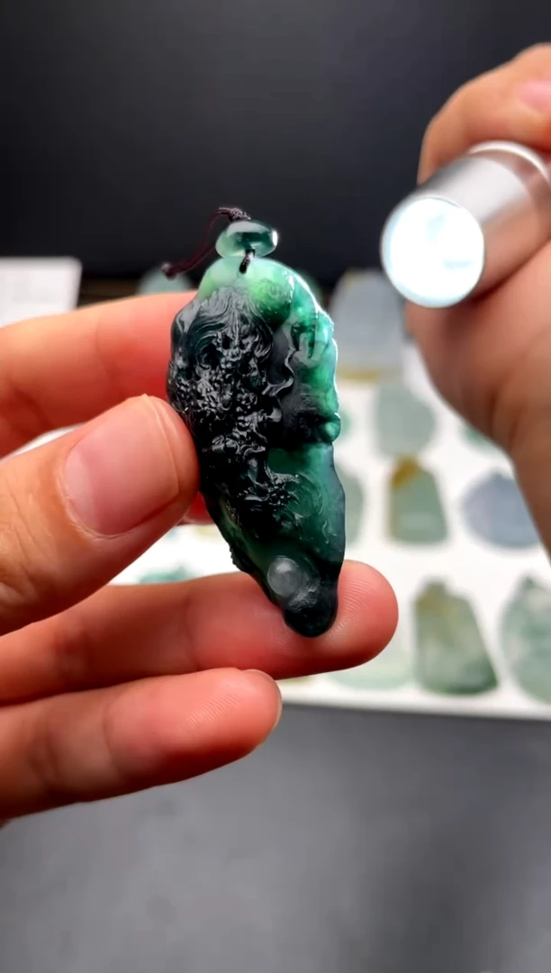 【闪购商品】定制翡翠未镶嵌龙牌