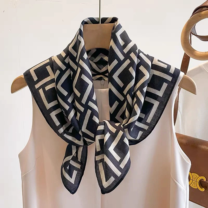 黑色字母丝巾发带方巾女韩国文艺百搭时尚春秋洋气气质黑白围巾