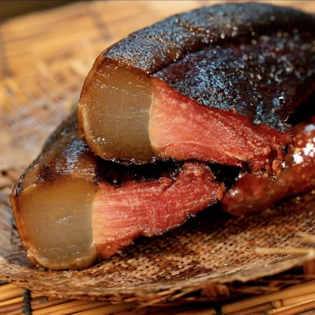 【买三斤送一斤】现称现卖湖南伊水小火烟熏五花腊肉39.9一斤