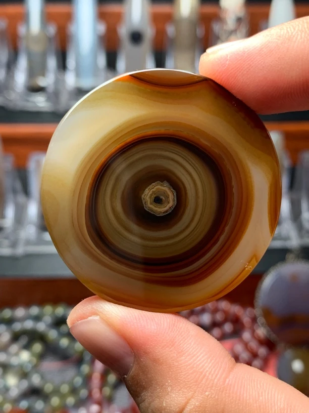 天然玛瑙眼睛圆牌