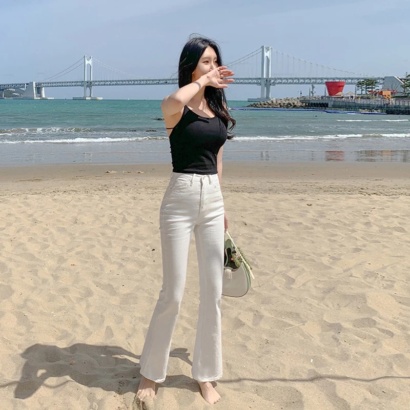 微喇牛仔裤白色女春秋加长新款高腰休闲显瘦小个子马蹄喇叭裤加绒