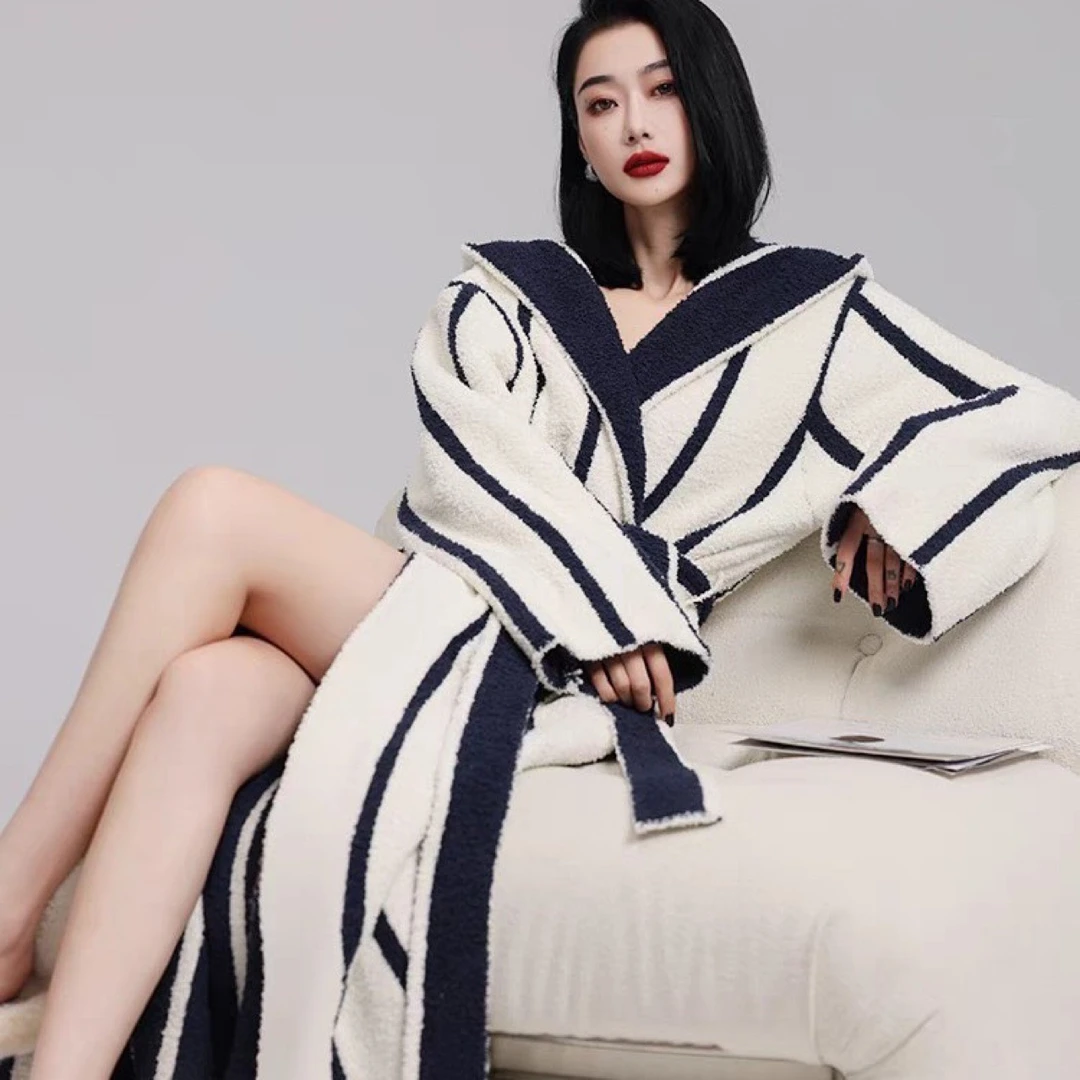 悦己【软绵绵蓝白条纹】秋冬加厚保暖半边绒软绵绵可外穿家居服睡袍