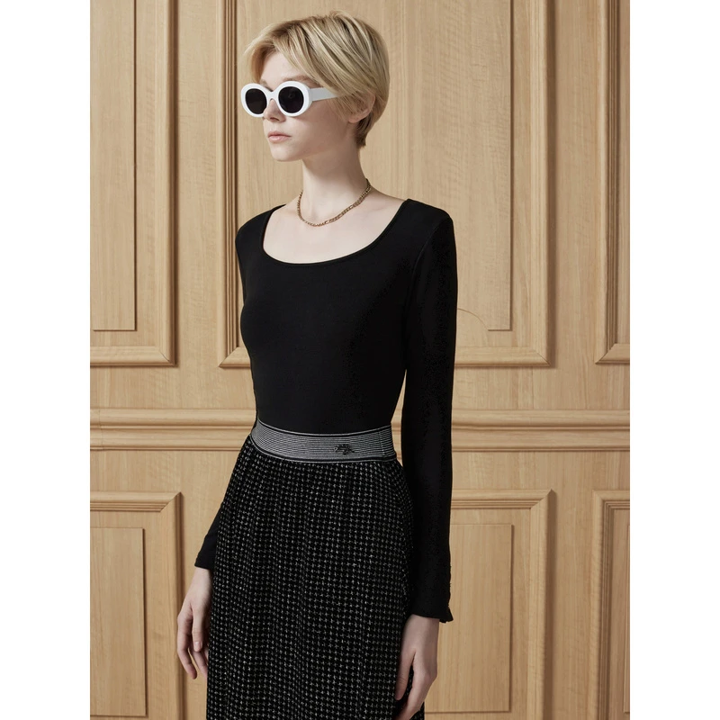 DKNY/唐可娜儿气质弧形方领修身纽扣袖口长袖打底女士T恤