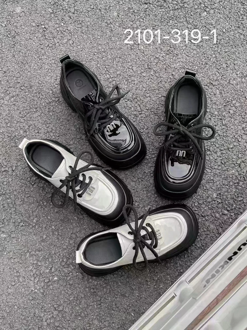 2024 新款纯色系带休闲舒适百搭厚底圆头乐福鞋