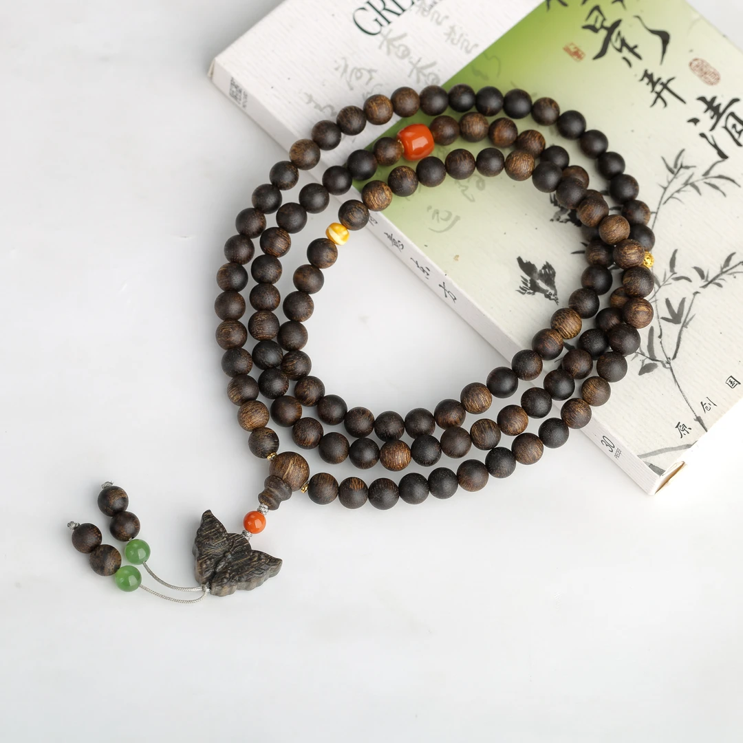 【18K】沉水雷击留疤老白棋多圈配沉香木雕蝴蝶设计款赠养香礼盒