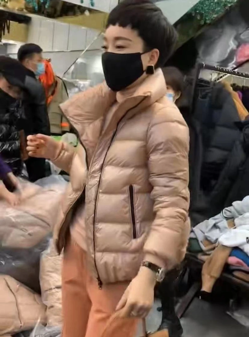 四色拉链不规则洋气羽绒服