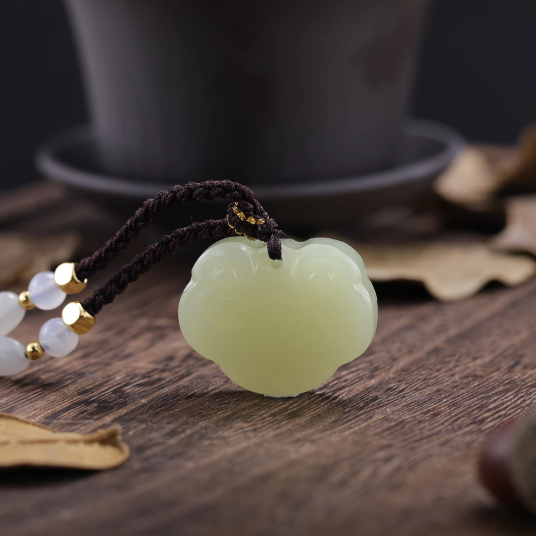 【小雷专属福利】新疆青海格尔木黄口料子精美祥云如意锁吊坠