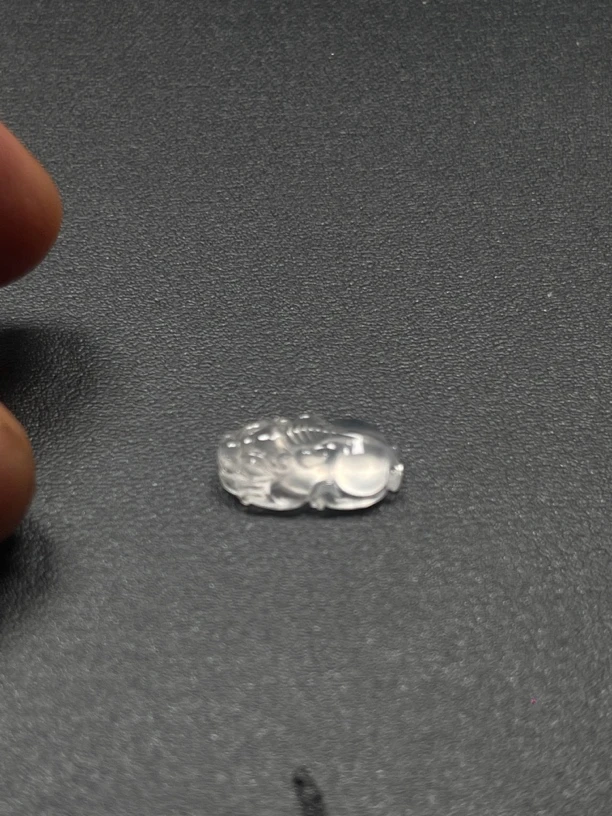 腾冲老料玻璃种貔貅