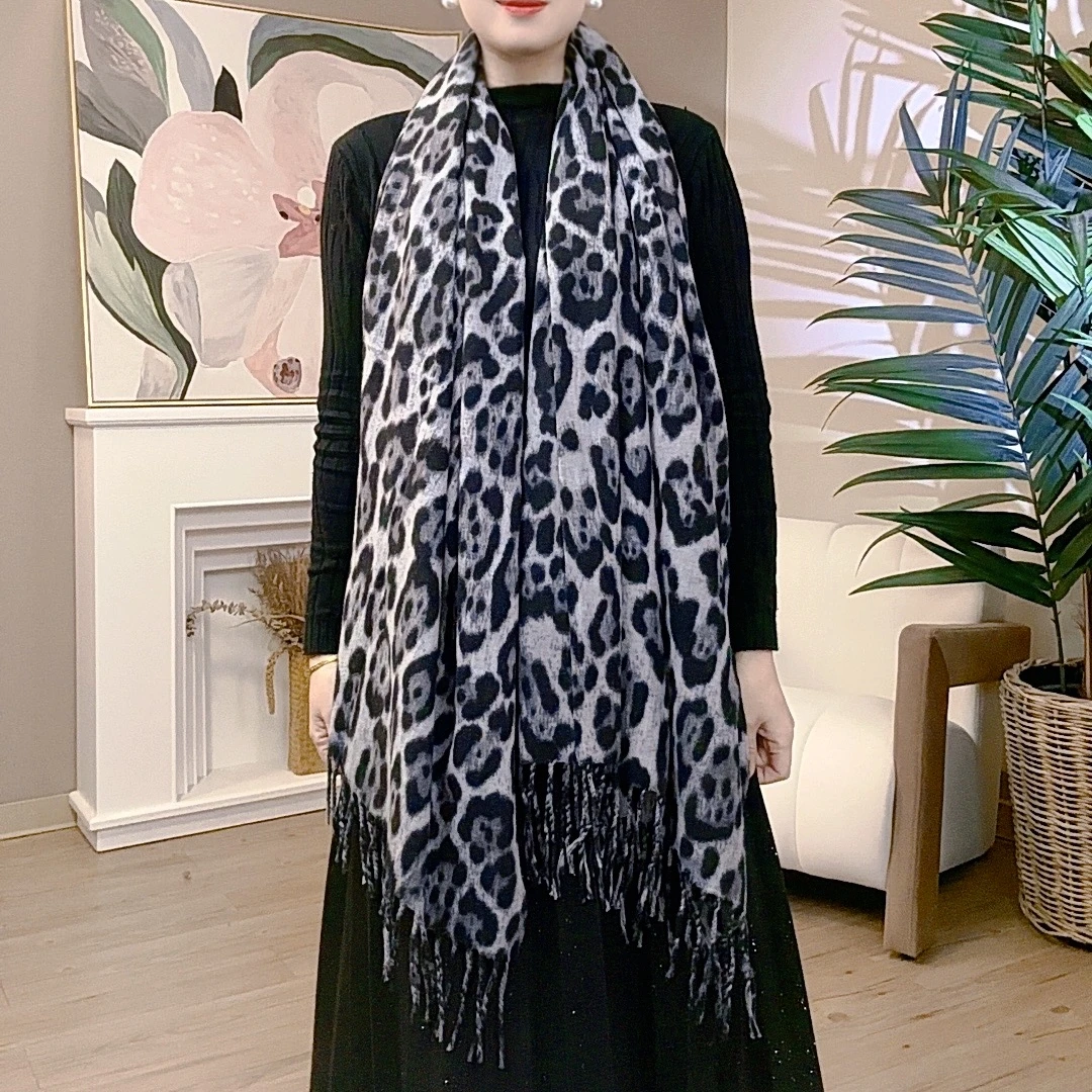 予凡【北极绒豹纹长巾】180*68秋冬保暖围巾女士时尚百搭丝巾围巾