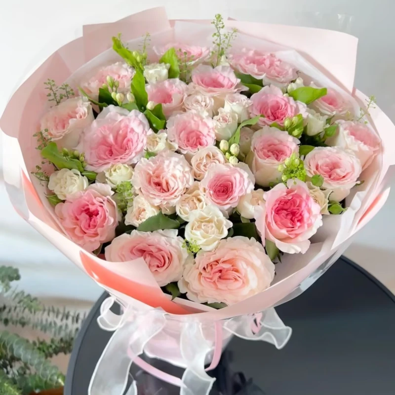 【今日女神】21朵粉玫瑰折射玫瑰混搭茉莉花束 送女友生日鲜花礼物 同城花店外卖送花上门