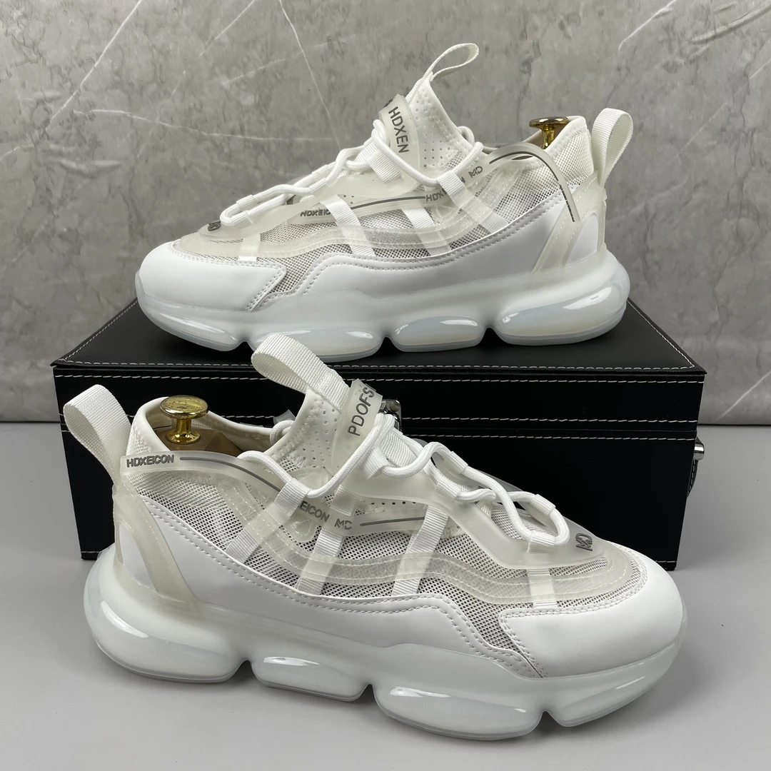 男鞋2025年夏季新款透气网面潮流时尚ins风软底机甲男士老爹鞋男