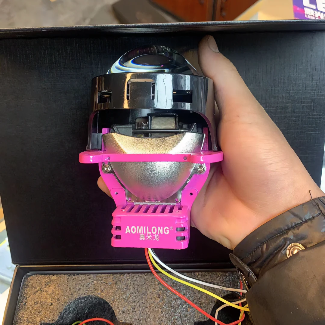 奥米龙龙年系列汽车零配件激光照明系统汽车车灯透镜