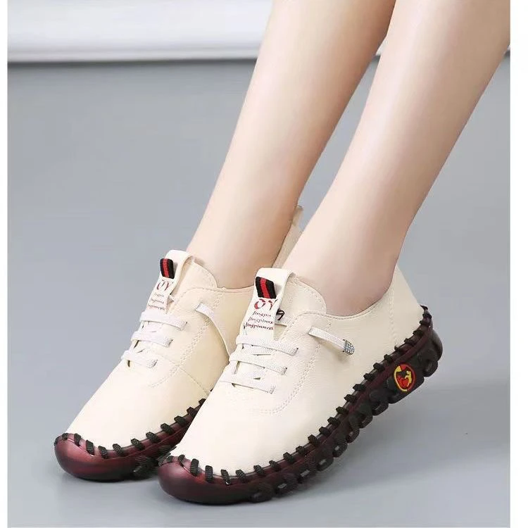 2025新款真软皮妈妈鞋秋季新款防滑中老年舒适牛筋底鞋休闲百搭