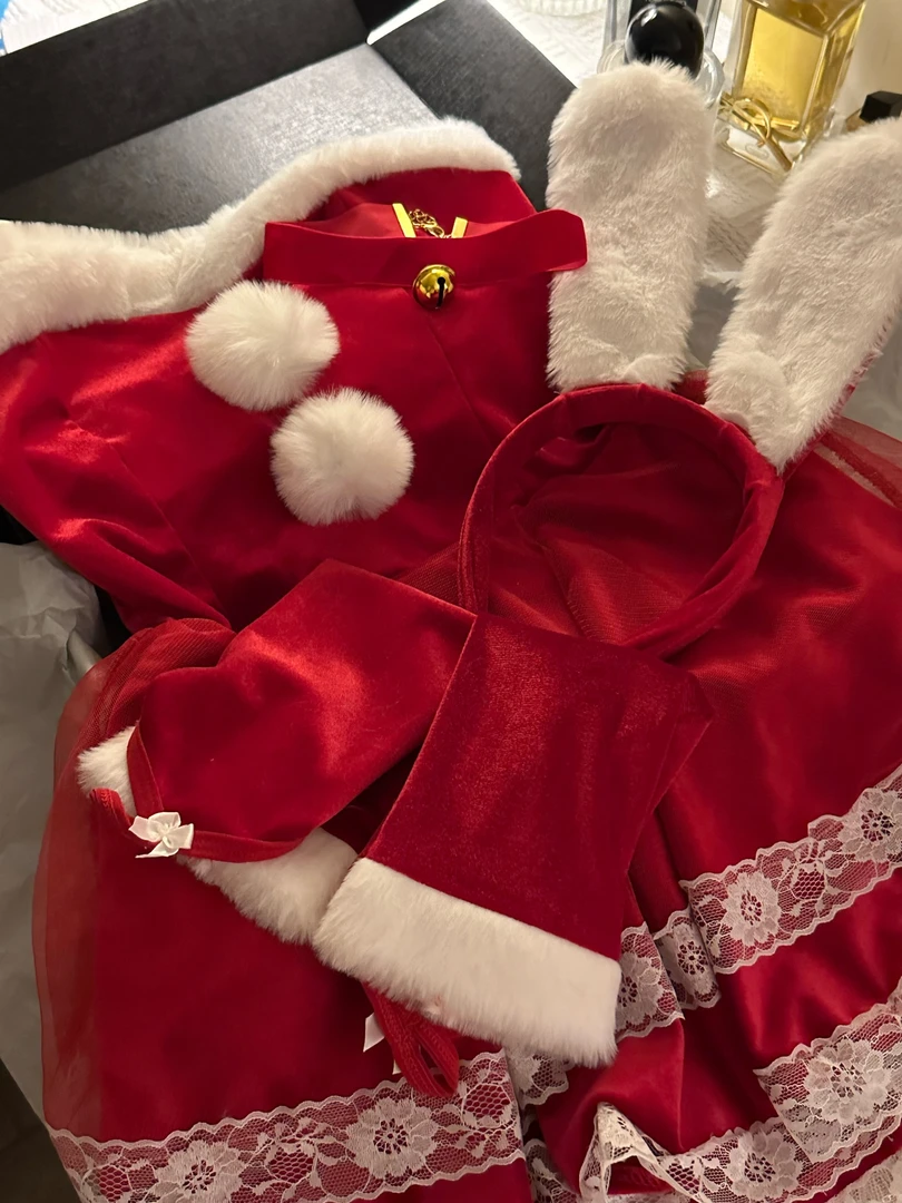 圣诞战袍氛围感冬款兔子女郎红色丝绒性感辣妹抹胸裙网红加厚毛绒