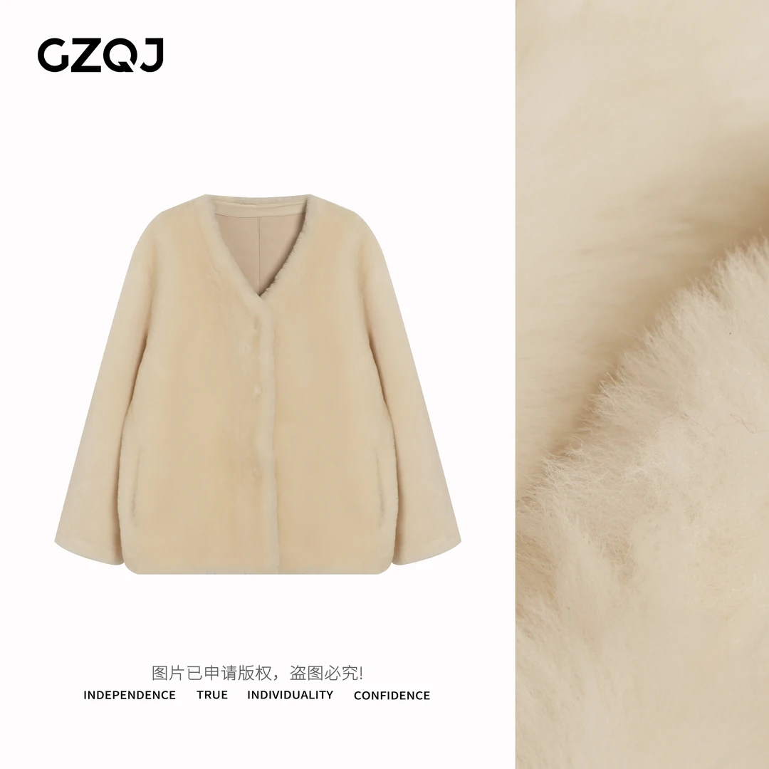 广州琴姐【小步舞曲】皮毛一体气质宽松时尚保暖毛毛外套女冬93070