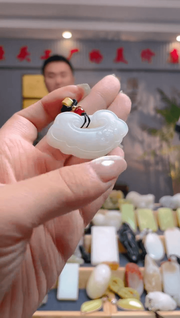 【闪购商品】和田玉挂件未镶嵌和田玉未镶嵌挂件拍一发一