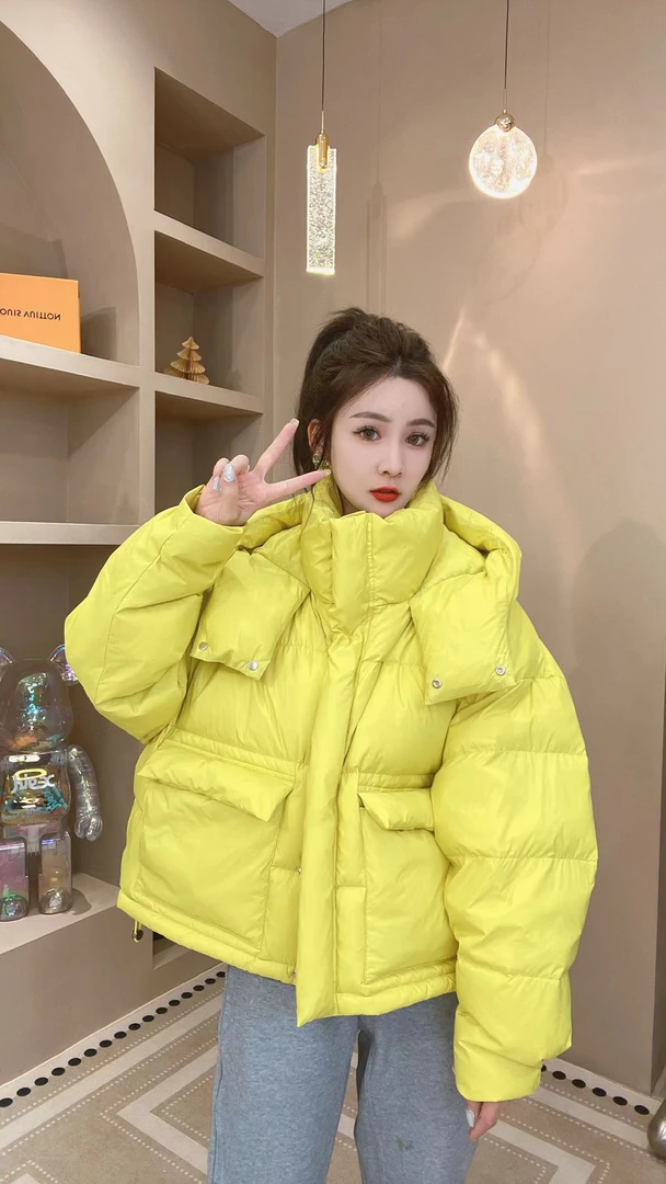 黑色羽绒服连帽女2024新款韩版宽松慵懒风短款加厚冬季外套女