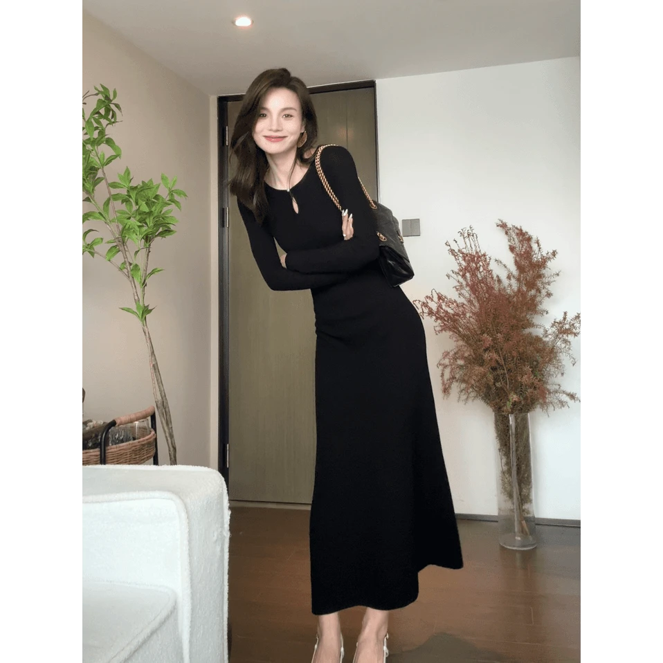 优雅气质早秋法式简约长袖连衣裙女设计感轻熟风时尚修身显瘦长裙