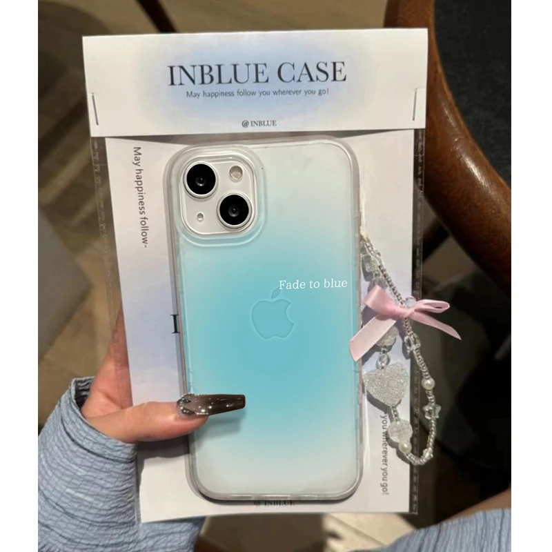 渐变蓝亲肤壳适用苹果15手机壳iPhone13/14promax新款12/11梦幻