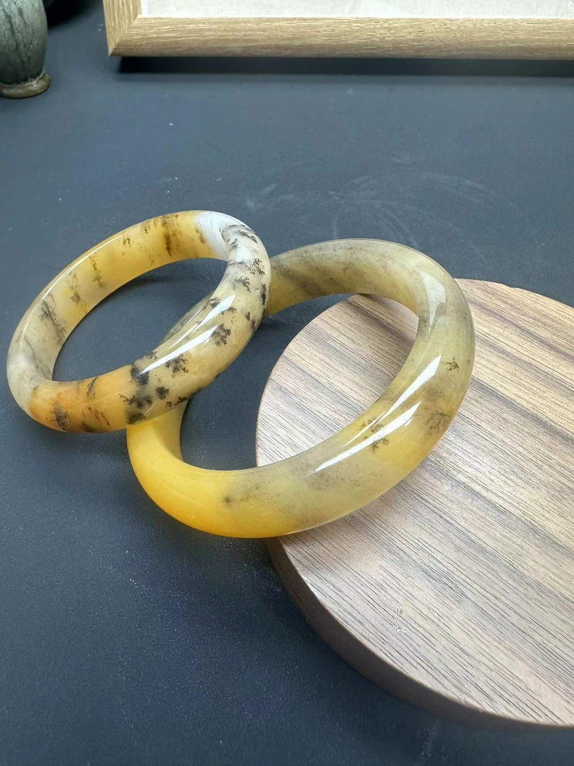 黄龙玉老料草花手镯微瑕款百搭精美玉石平安镯（多样性发货，发1个）