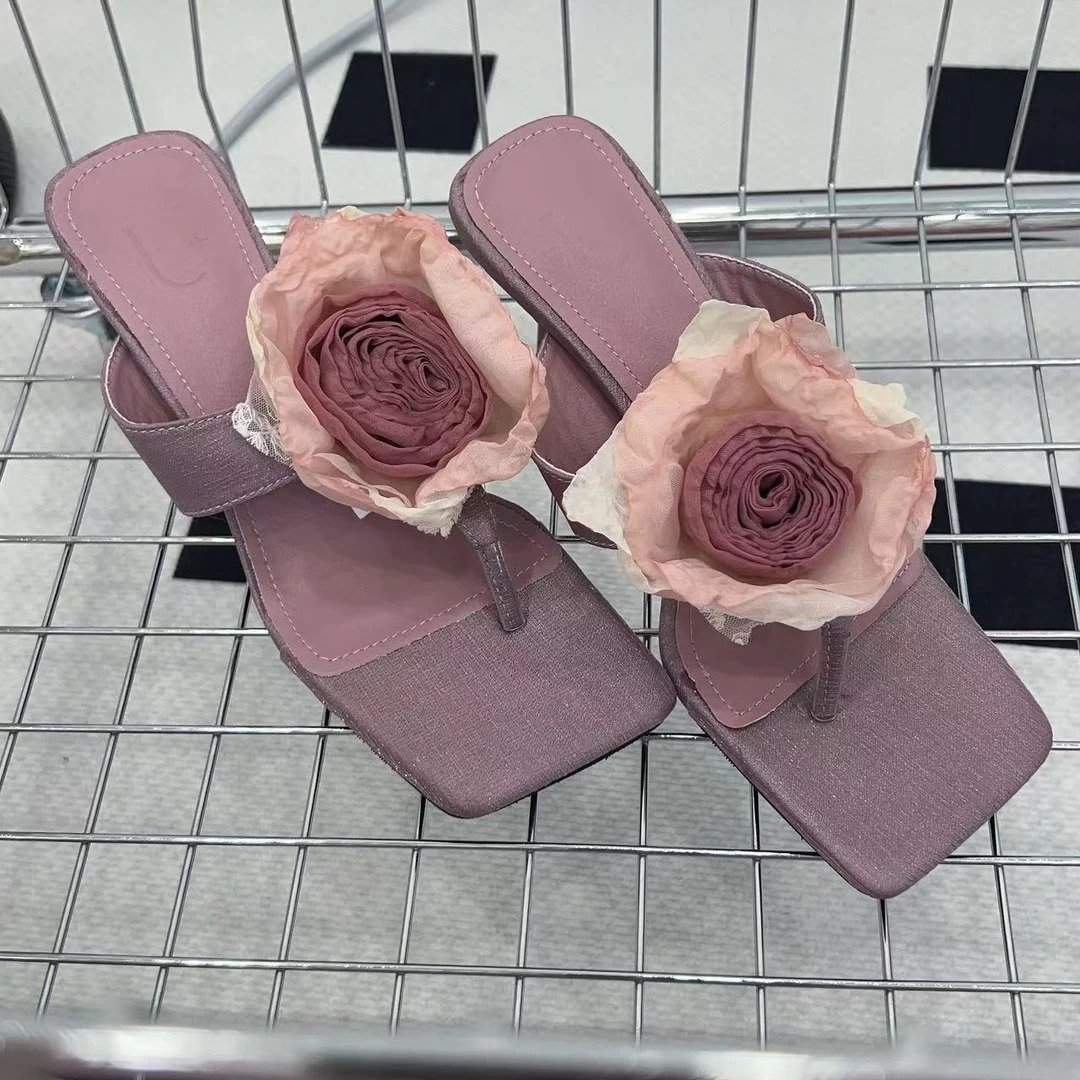 BLAVCPEON【花束】时尚百搭法式花朵凉拖鞋 X240316170