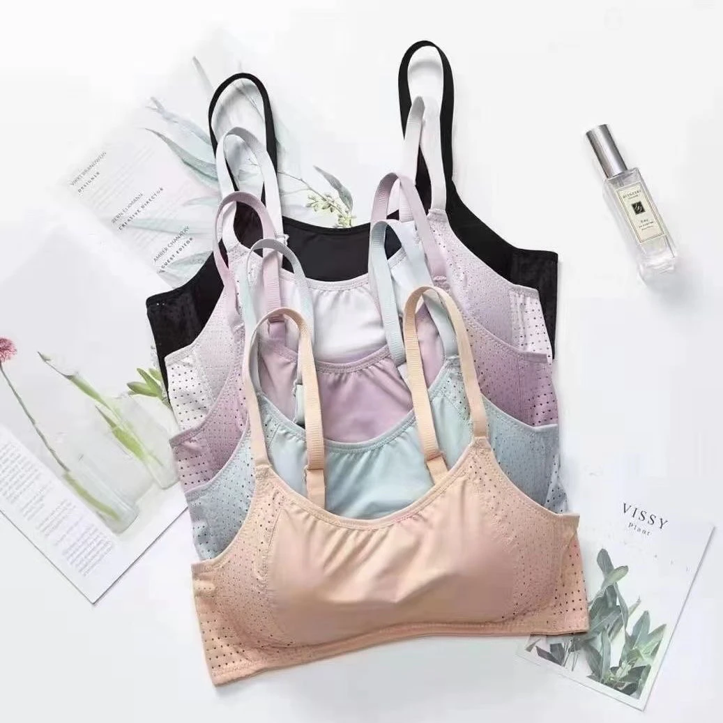 热卖正品逸兰儿乳胶内衣夏季薄款透气小胸聚拢初高中学生少女文胸