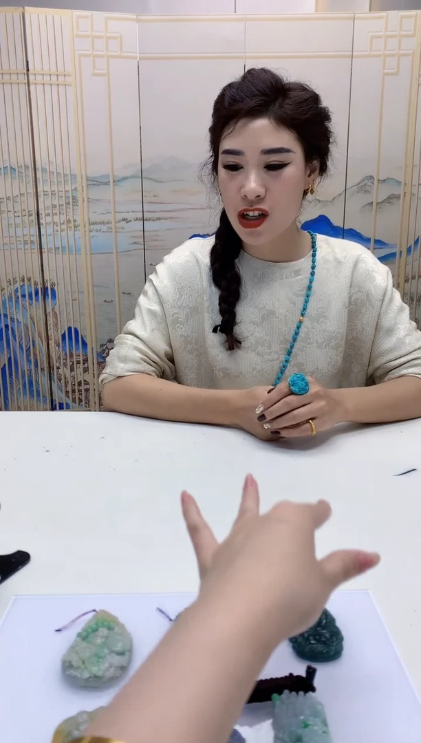 【闪购商品】定制翡翠未镶嵌4829jw-毛货挂件