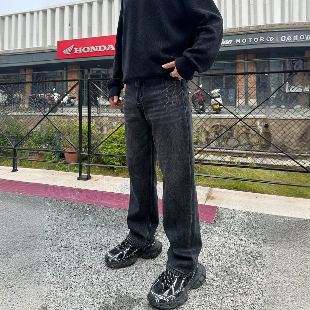 翊萌推荐  冬季加绒时尚潮流休闲男士高街百搭直筒牛仔裤 28622