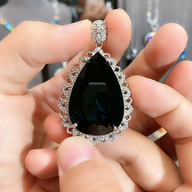 【闪购商品】托帕石颈饰银S925镶嵌柒*