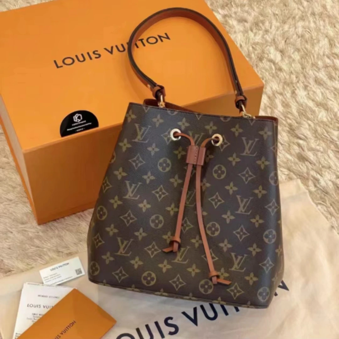 99新 LouisVuitton/路易威登 /单肩包/M030