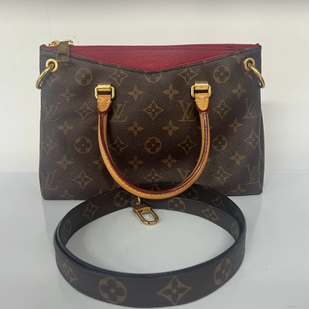 99新 LouisVuitton/路易威登 手提包/FF999