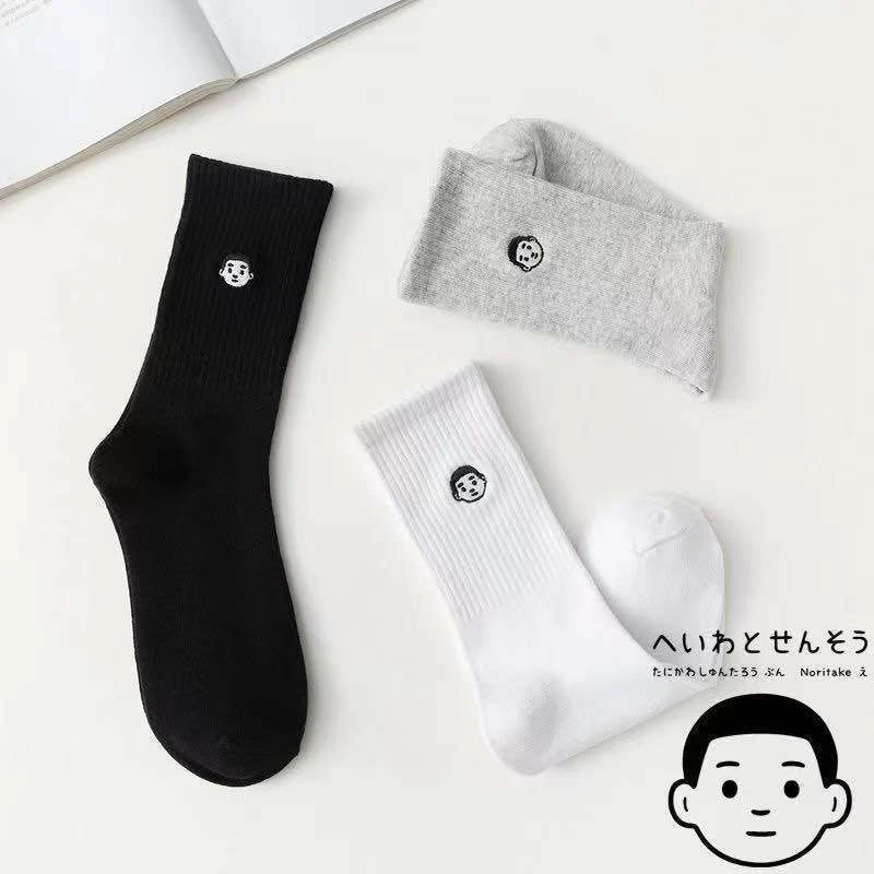 张子枫同款袜子男中筒ins韩版学院风日系小人头黑白色运动女长袜