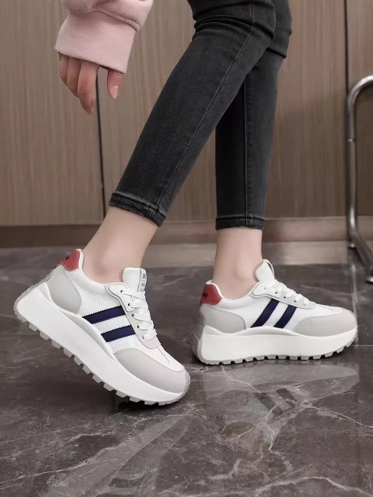 阿甘鞋女2024年新款网红厚底韩版百搭跑步鞋软底轻便潮流运动女鞋